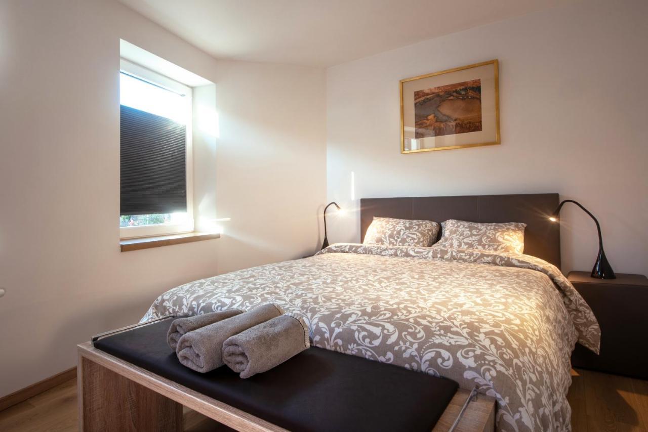 Gite Le Vingtieme Spa Exteriör bild